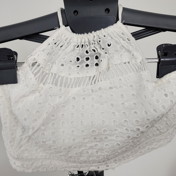 Crochet 2 piece white crop top and skirt - Picture 2 of 5